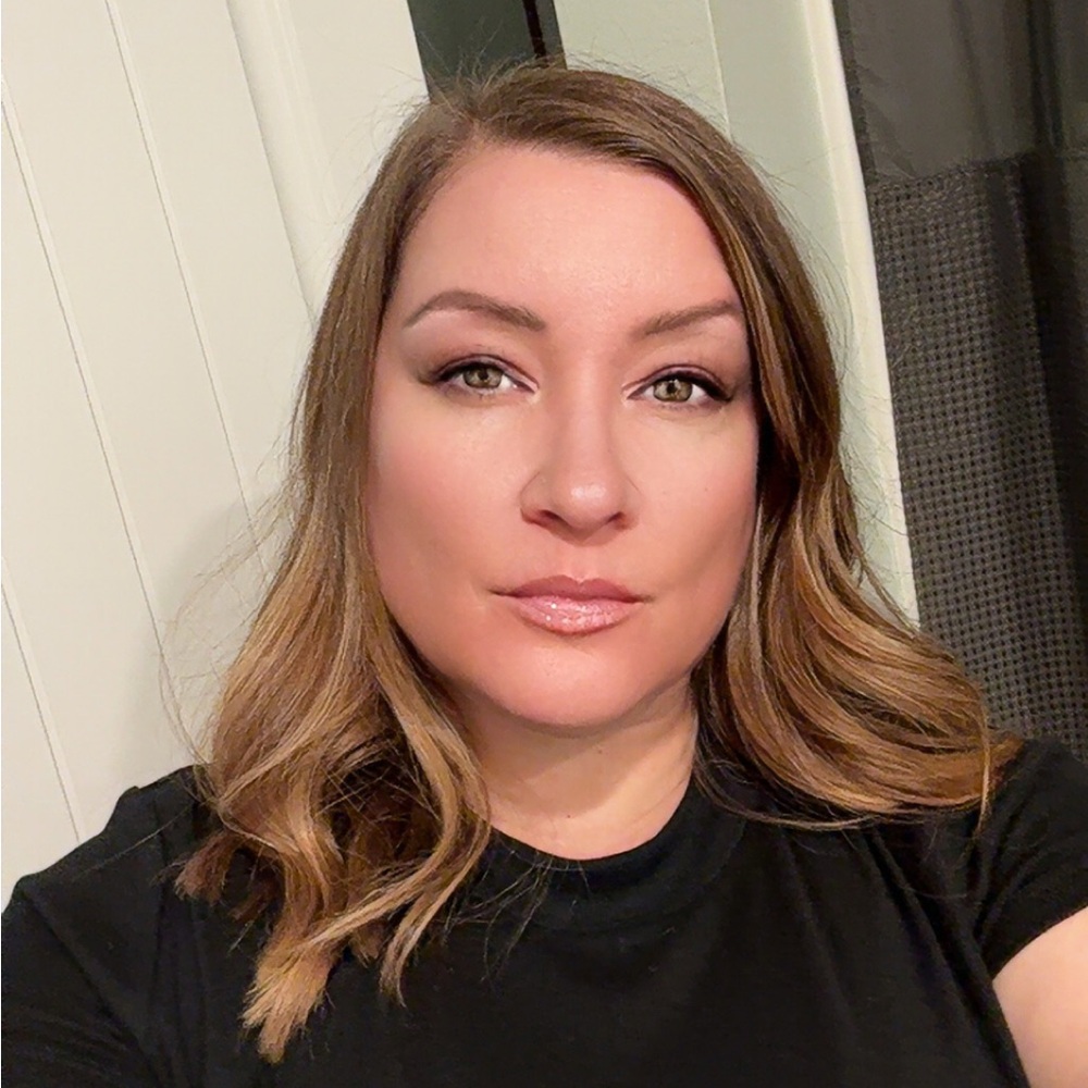 Meet your Posher, Lori Cantalupo